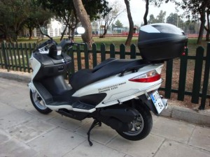 Suzuki Burgman UH 200